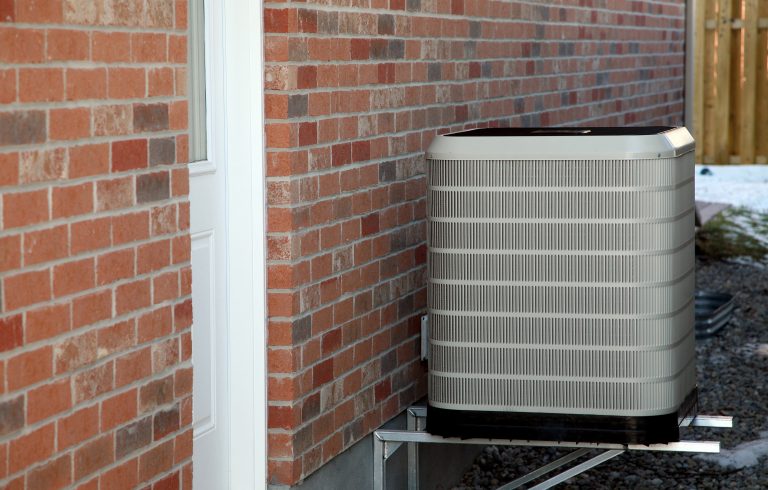 does a heat pump save money